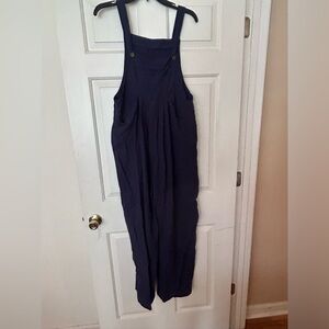 Navy Blue jumpsuit/overalls from TEMU. NWOT. Tried on/never worn. Large(US 8/10)